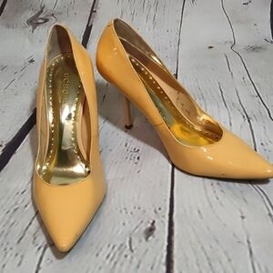 BCBGIrls BCBG Tan Nude Stiletto Heels 7 7B